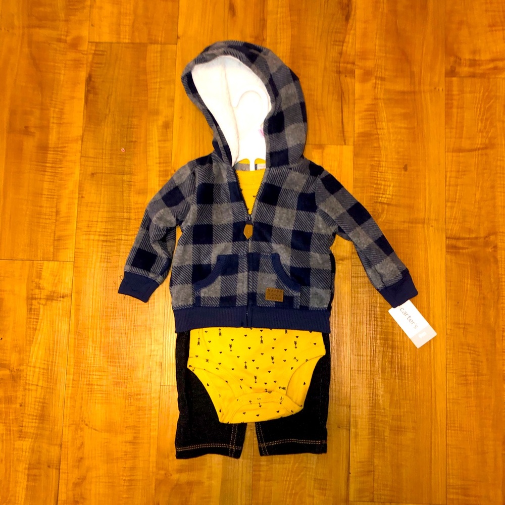 3 Piece Baby Plaid & Arrow Set - 9 Month